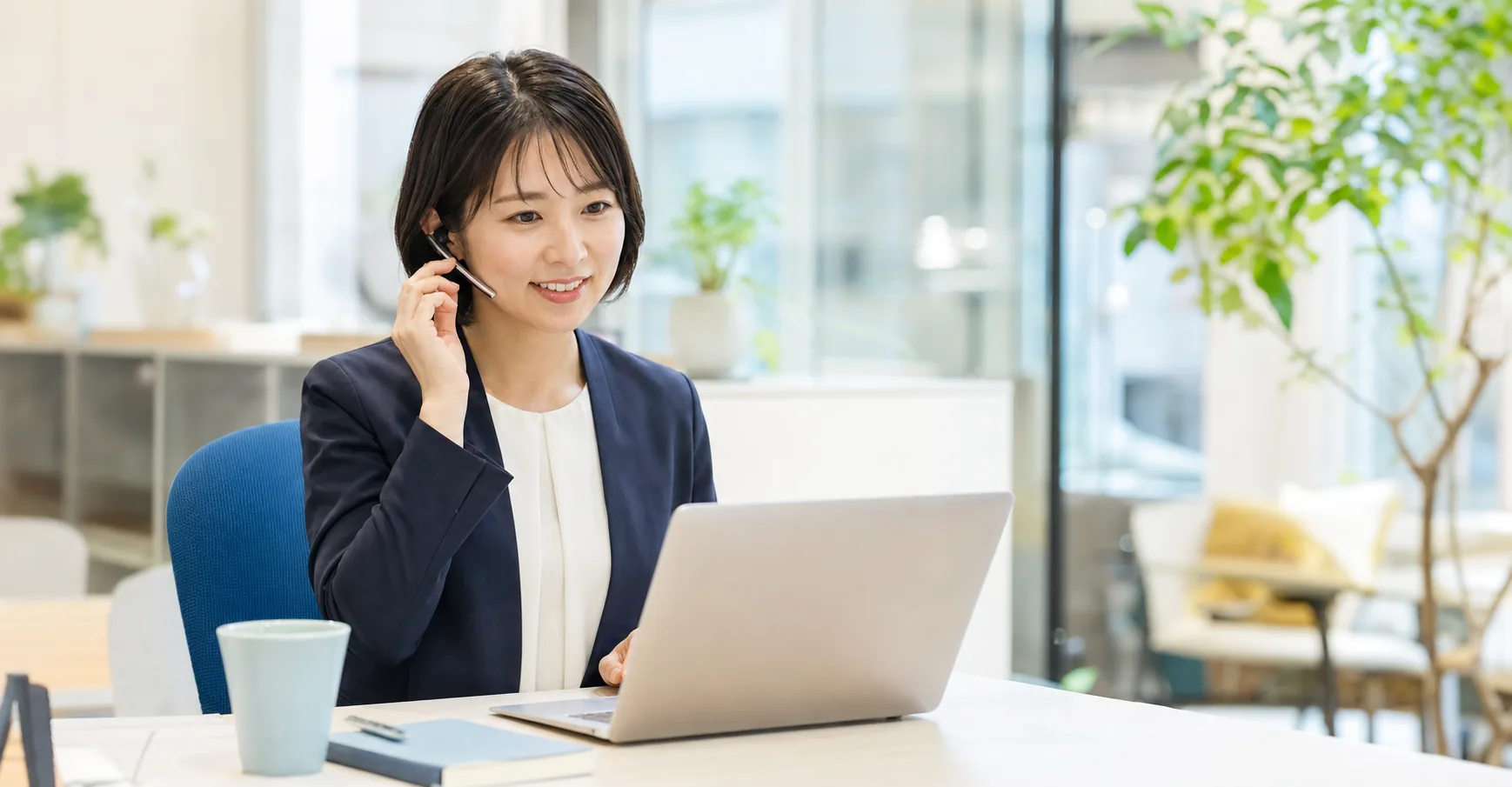 お問い合わせに対応する日本人スタッフ